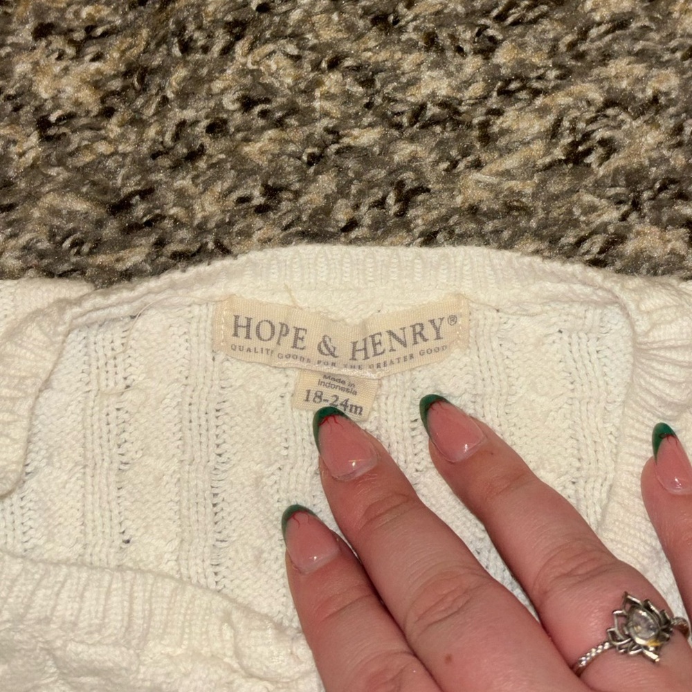 Hope & Henry White Cable Knit Sweater 18-24 Months - Picture 2 of 2